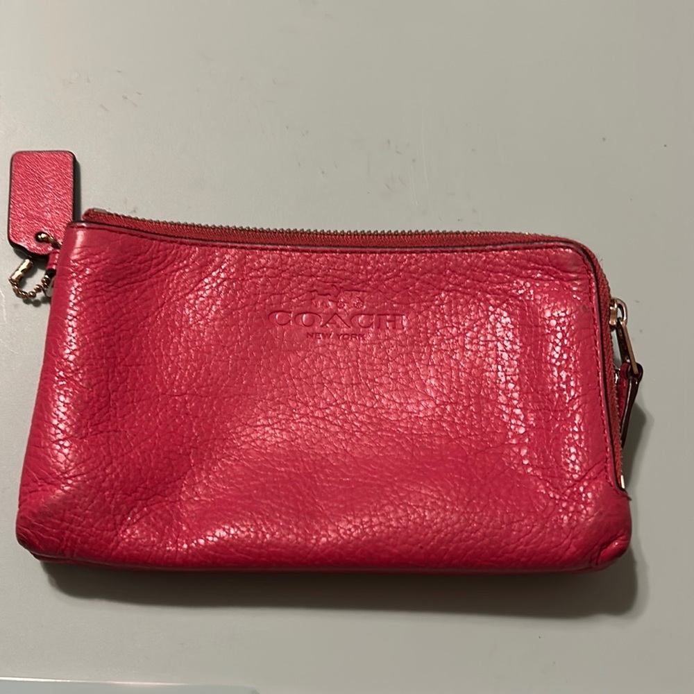 Coach wallet color pink gently used